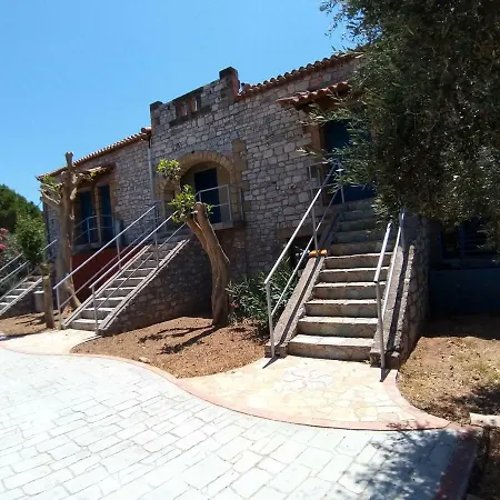 Stoupa Properties Rooms * Stoúpa