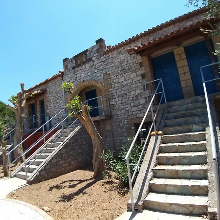 Stoupa Properties Rooms Stoúpa