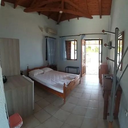 Ferienhaus Stoupa Properties Rooms